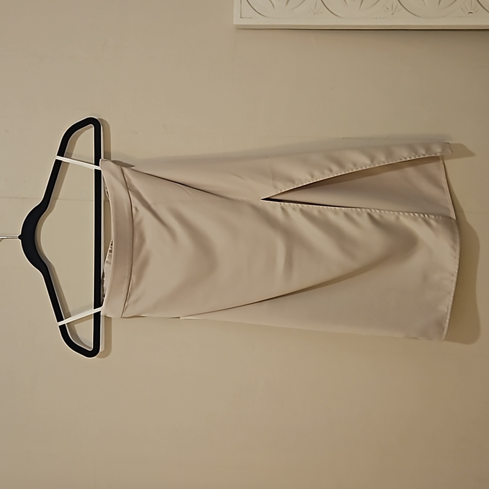 Aritzia Babaton Aria Skirt Size 2 Denude